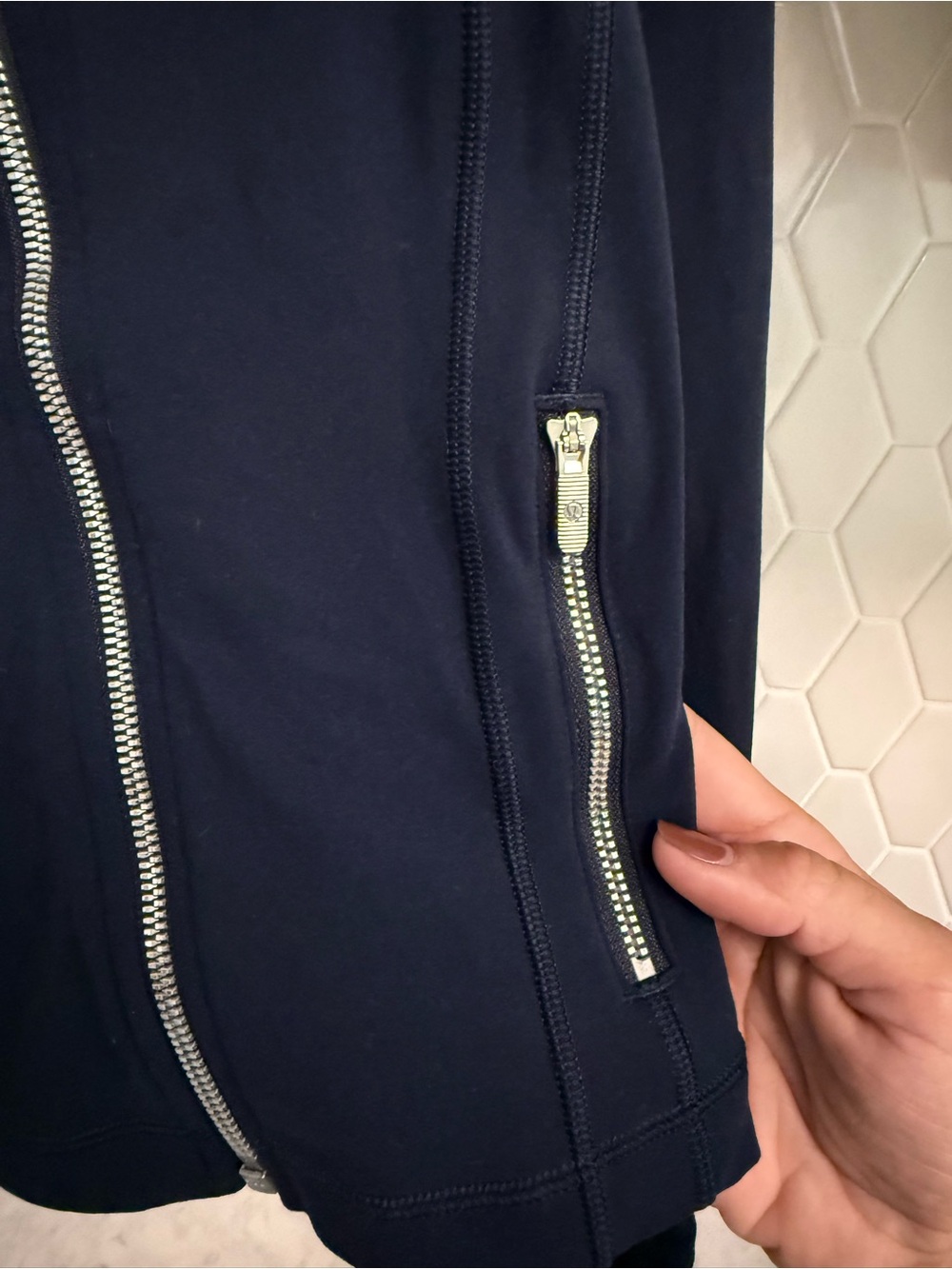 Lululemon Define Cropped Jacket - Picture 5 of 6